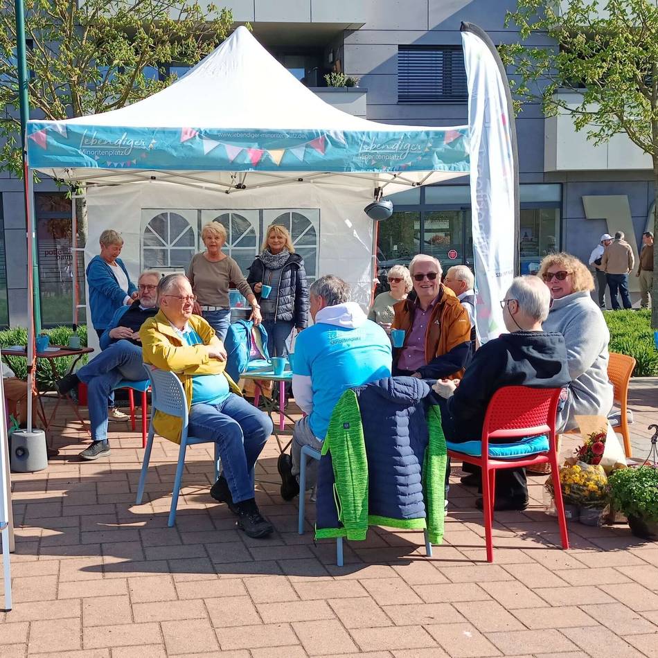 Minoritenplatz in Neersen: Bürgerinitiative öffnet ihr Pop-up-Café