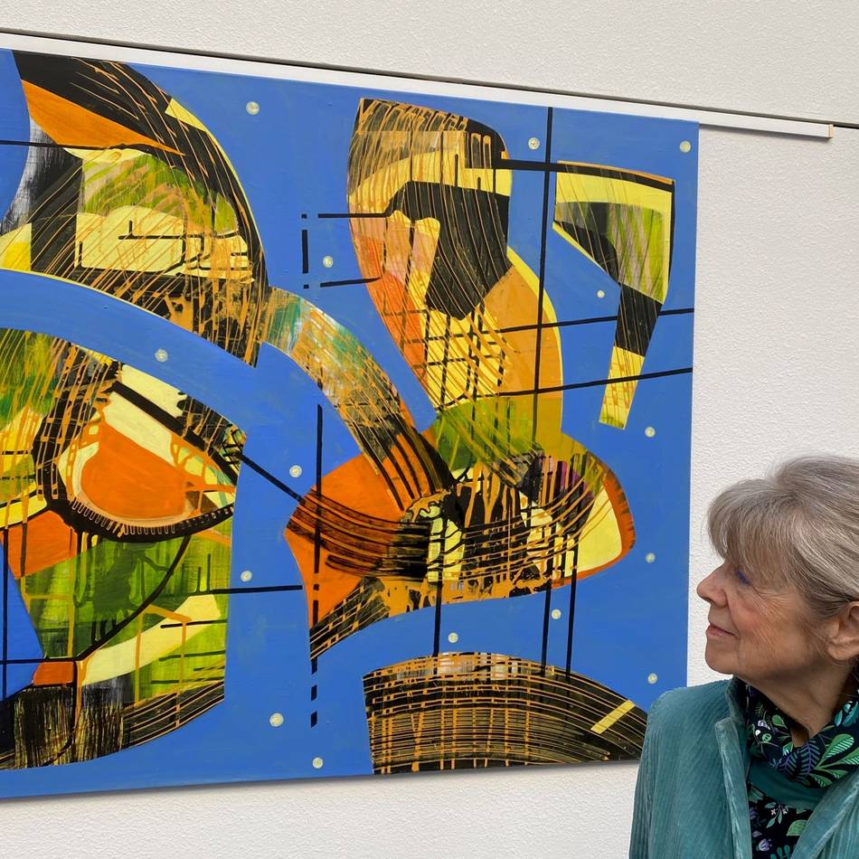 Neusser Künstlerin in Düsseldorf: Innenwelten leuchten im Gerichtsgebäude