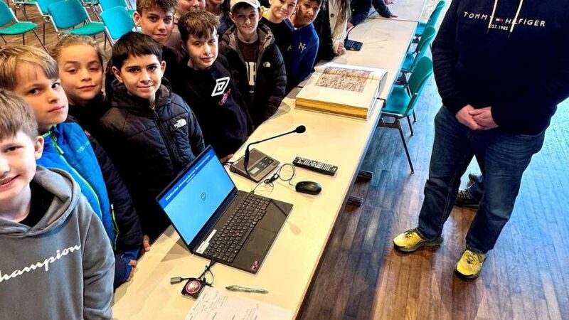 Themenwoche am Gymnasium Wermelskirchen: Fünftklässler schnuppern Rathaus-Luft