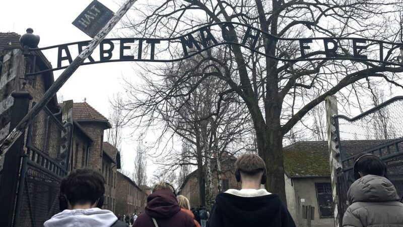 Kaarster Realschüler besuchen Auschwitz-Gedenkstätte: „Es hat mich wirklich berührt, alles selbst vor Ort zu sehen“