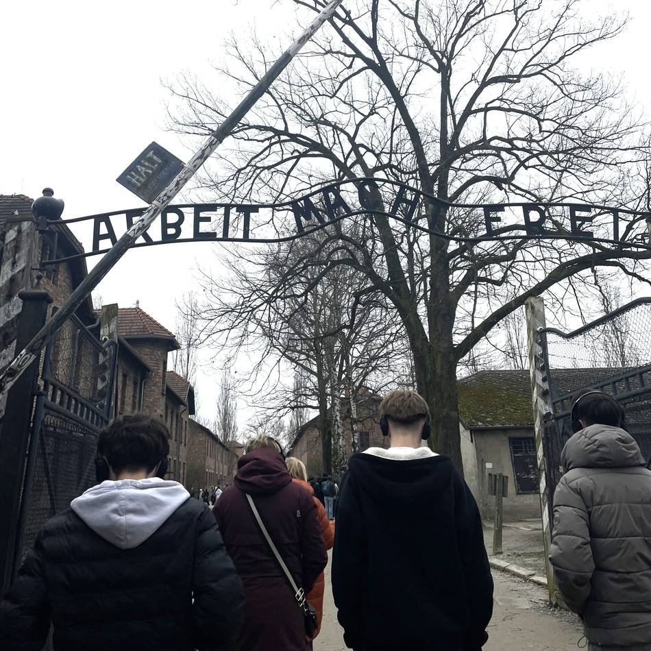Kaarster Realschüler besuchen Auschwitz-Gedenkstätte: „Es hat mich wirklich berührt, alles selbst vor Ort zu sehen“