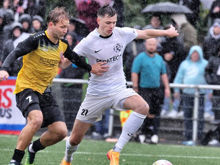 Spannendes Titelrennen: VfB 03 Hilden kämpft um Platz eins in der Fußball-Oberliga