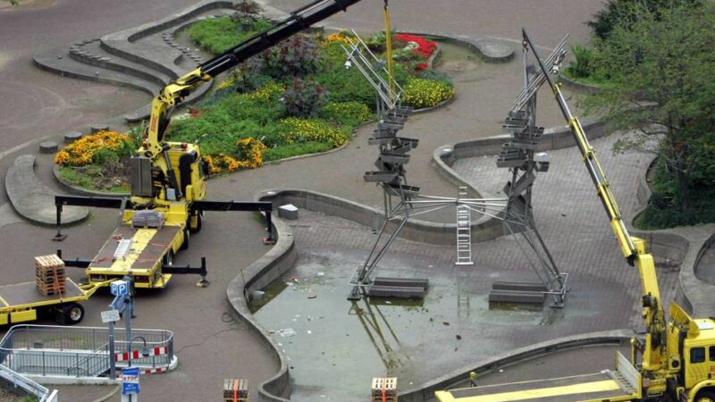 Leverkusener Kunstwerk seit 2007 eingemottet: Aquamobil kostet die Stadt fast 200.000 Euro Lagergebühren – bisher