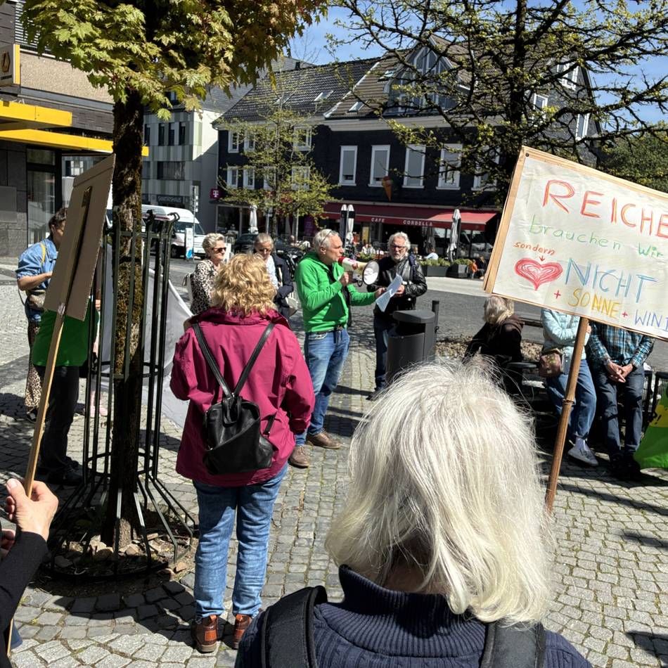 Demo in Wermelskirchen: BUND fordert Gründung einer Bürgerenergie-Genossenschaft