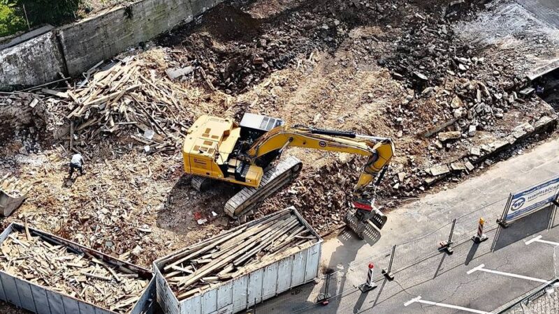 Abriss eines historischen Hückeswagener Hauses: Friedrichstraße 11-15: Nichts steht mehr