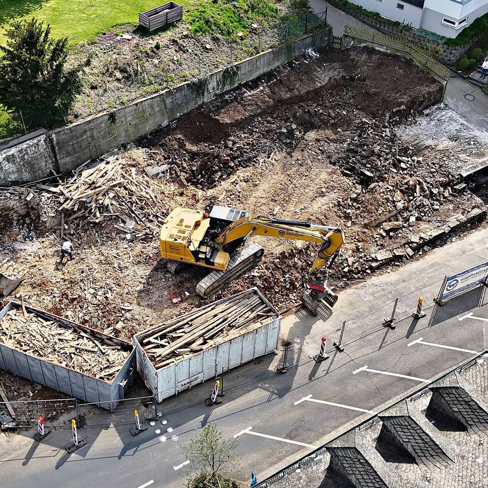 Abriss eines historischen Hückeswagener Hauses: Friedrichstraße 11-15: Nichts steht mehr