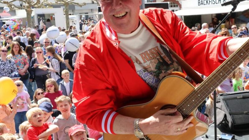 Volker Rosin auf der Bühne: Cityfrühling: So war der Tag für Familien und Kinder