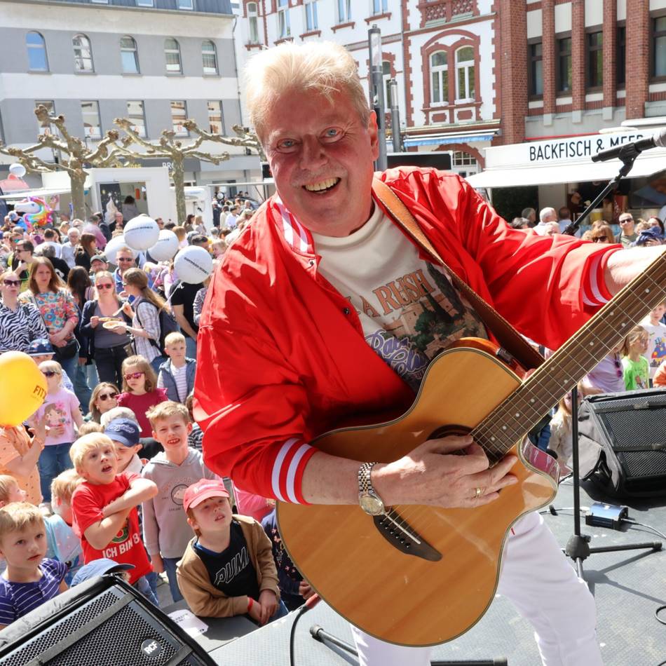 Volker Rosin auf der Bühne: Cityfrühling: So war der Tag für Familien und Kinder