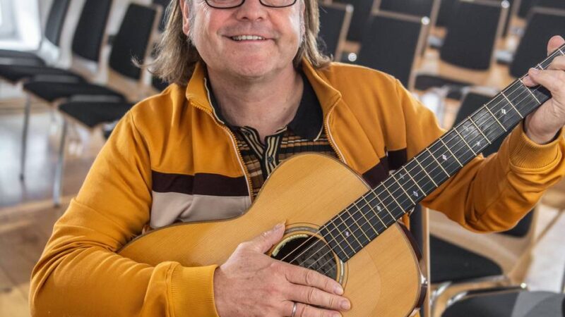 Im Schwarzen Adler in Rheinberg: Ein Abend mit drei Gitarristen der Extraklasse