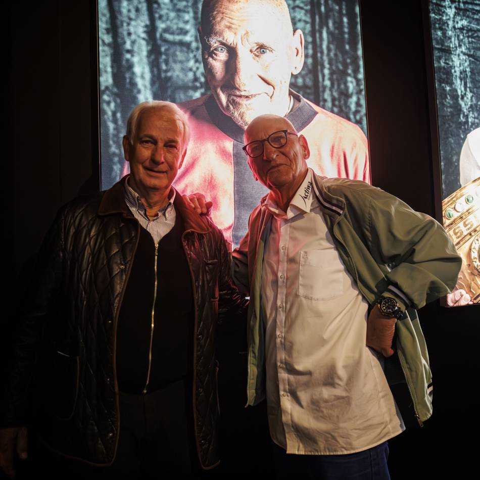 „Borussen in ihren Trikots“: Kleff trägt Rot – Fotoausstellung in Gladbachs Vereinsmuseum