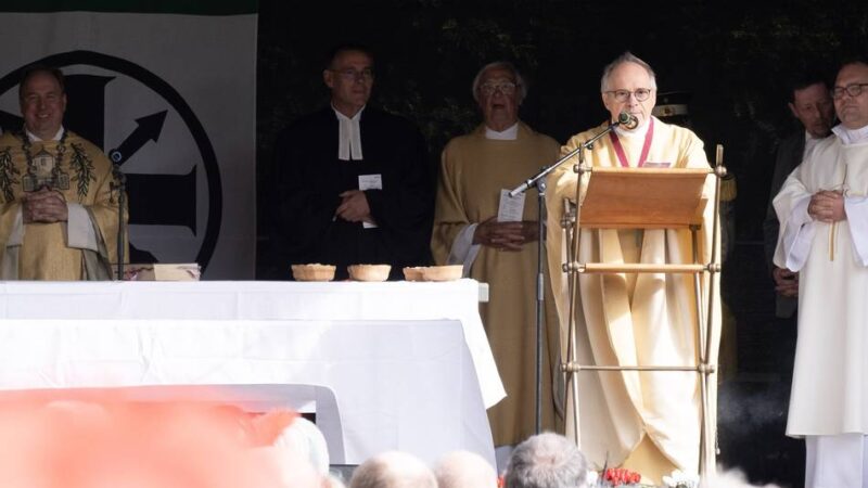 Kirche in Mönchengladbach: Peter Blättler vor 40 Jahren zum Priester geweiht