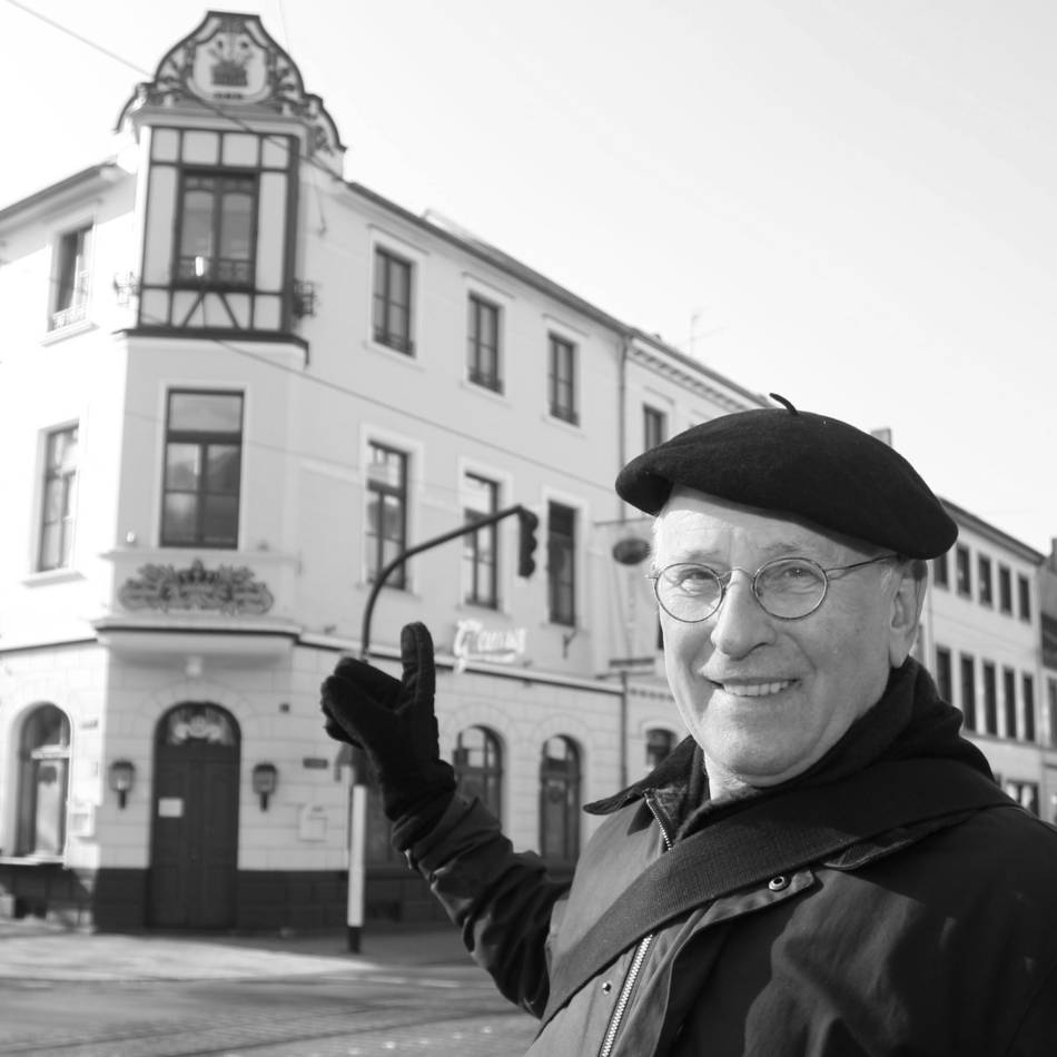 Trauer um Ulrich Pudelko: Stadtführer, Musiker, Krefelder
