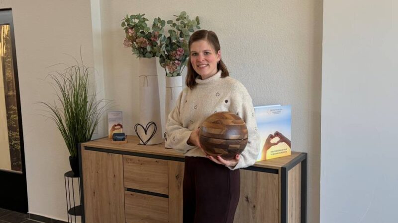 Trauerbegleitung in Menzelen: Bestattungen Hermanns eröffnet Ladenlokal