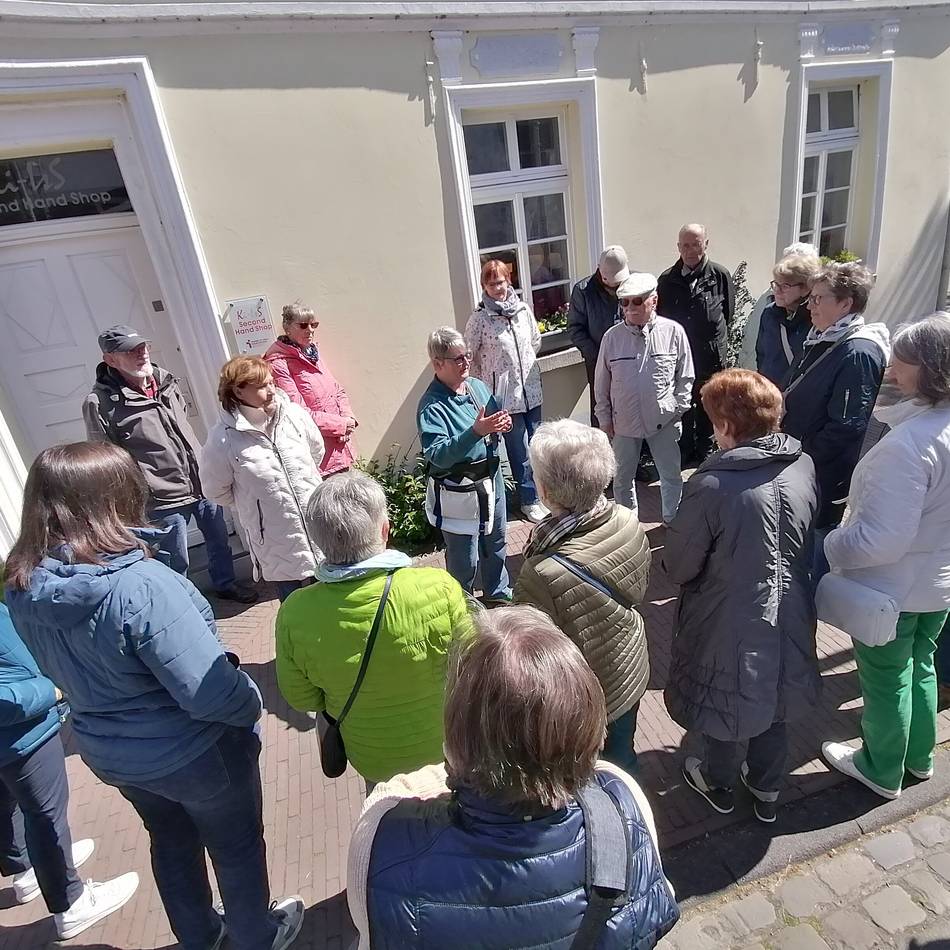 25 Jahre Heimat- und Verkehrsverein Issum: Ortsführung mit viel historischem Wissen über Issum