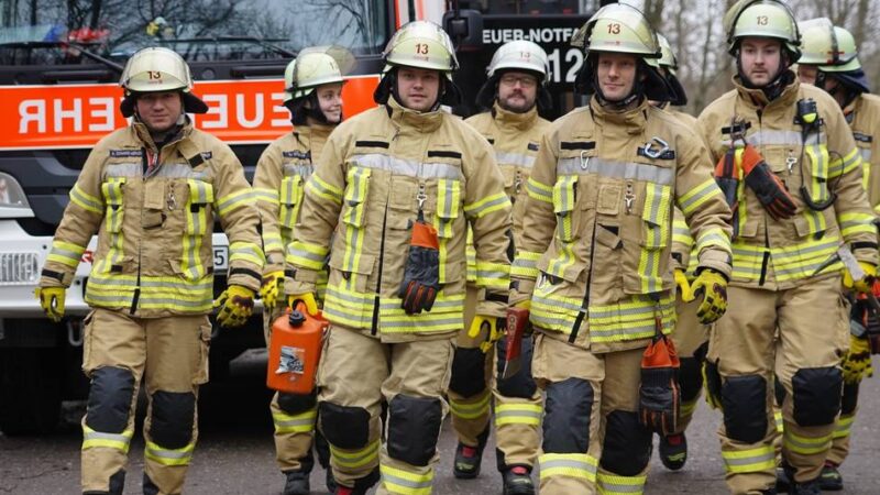Werbeaktion in Düsseldorf-Kalkum: Feuerwehr will mit realistischen Übungsszenarien begeistern