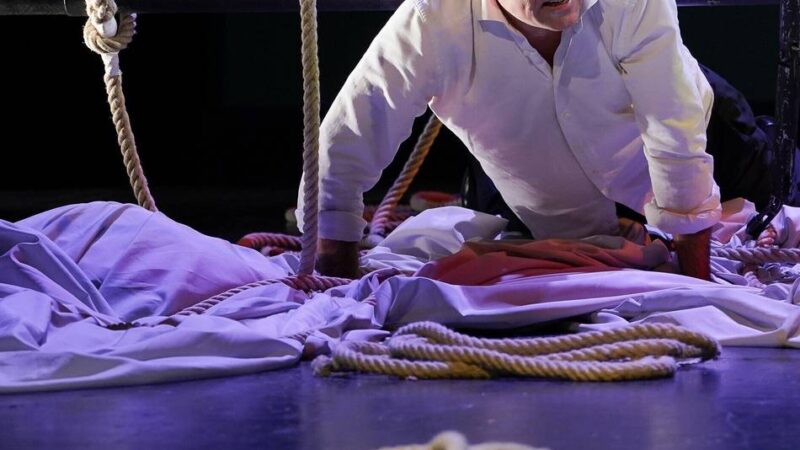 Schauspiel in Duisburg: „Linksradikales“ Thema – der Kolonialismus in uns allen