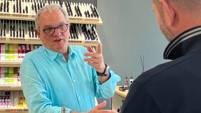 Jugendschutz bei Vapes: Händler in Mönchengladbach fordern strengere Kontrollen statt Aromaverbot