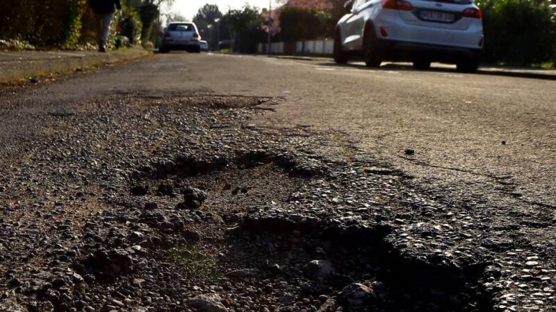 Bauarbeiten in Rheinberg: Abwasserkanäle in der Räuberstege werden erneuert