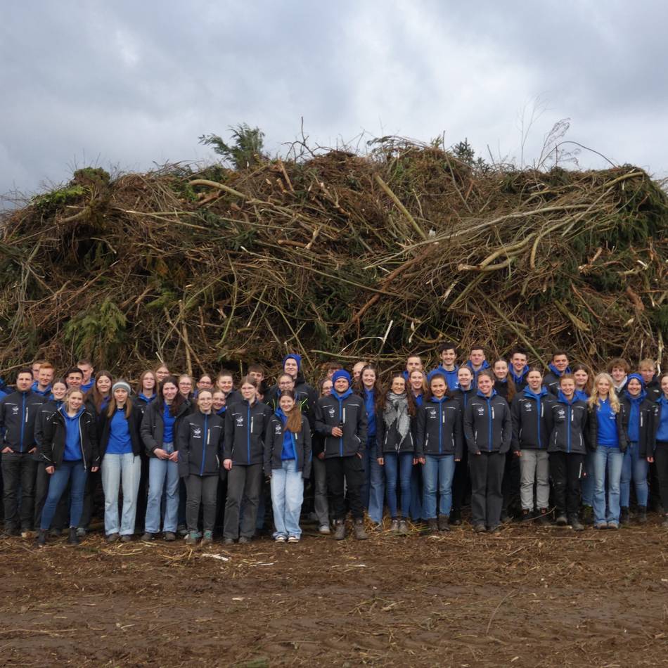 Viele Interessierte beim Osterfeuer: Sonsbecker Landjugend zieht positive Bilanz zu traditioneller Veranstaltung