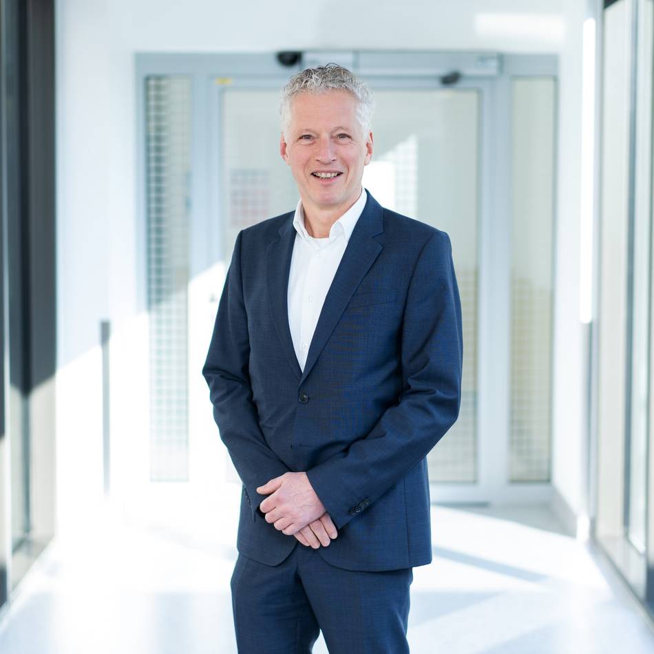 Orthopädie wird verstärkt: Erfahrener Gelenkersatz-Spezialist wechselt nach Dinslaken