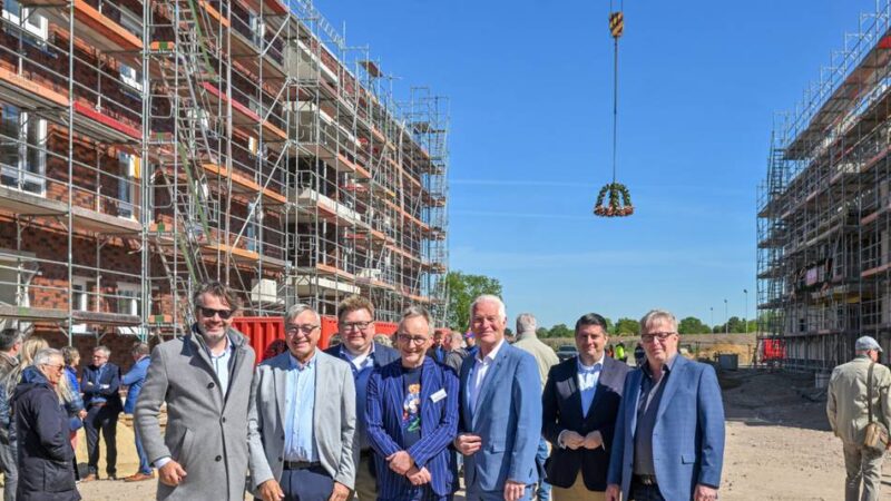 Baufortschritt am Schmeddersweg: Richtfest für neue Seniorenheime in Kempen