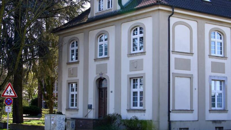 Kirchliches Gebäude in Ossenberg: Altes Pfarrhaus wird ein Haus der Vereine