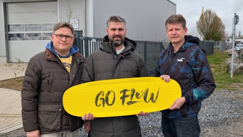 Marie-Curie-Straße in Mettmann: Surfhouse ohne Bürgersteig und Straßenlaternen