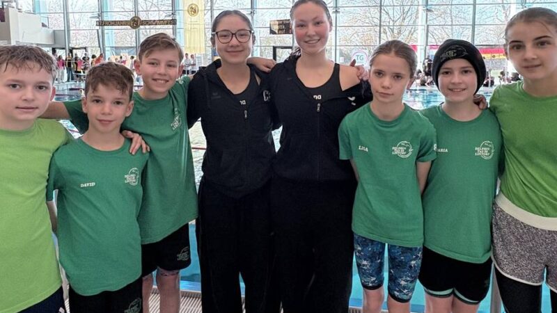 Im Wettbewerb und Trainingslager: Lintorfer Delphine sind erfolgreich und stärken das Team