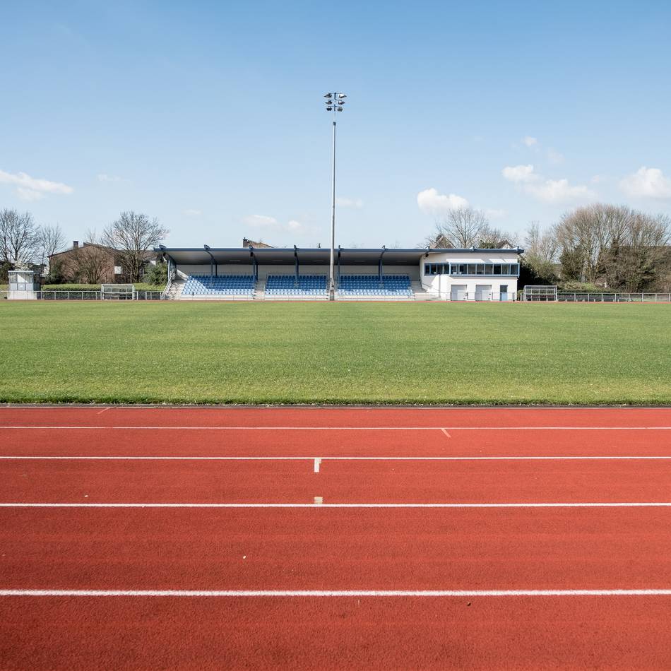 Stadion am Bandsbusch: Marode Tartanbahn soll 2027 komplett erneuert werden