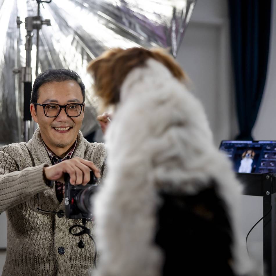 Düsseldorfer Fotograf setzt Hunde in Szene: Wenn der Keks fliegt – so entstehen Düsseldorfs lustigste Hunde-Fotos