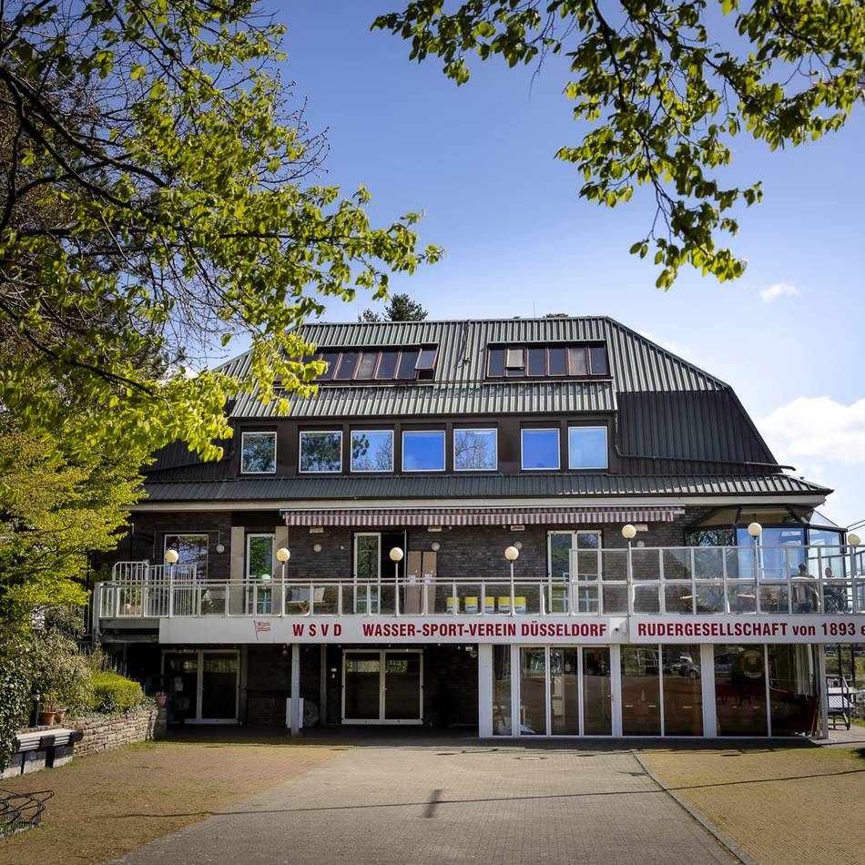 Aufstockung für Luxuswohnungen: Ruderklub diskutiert Centrum-Pläne für Haus am Rhein