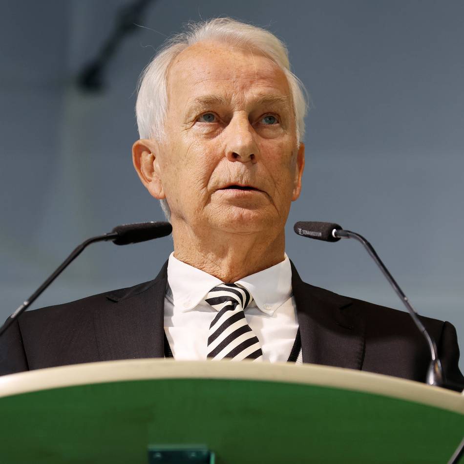 „Stehen nicht für die Zukunft“: Borussia-Präsident Bonhof erlebt Mitgliederversammlung im Kreuzfeuer