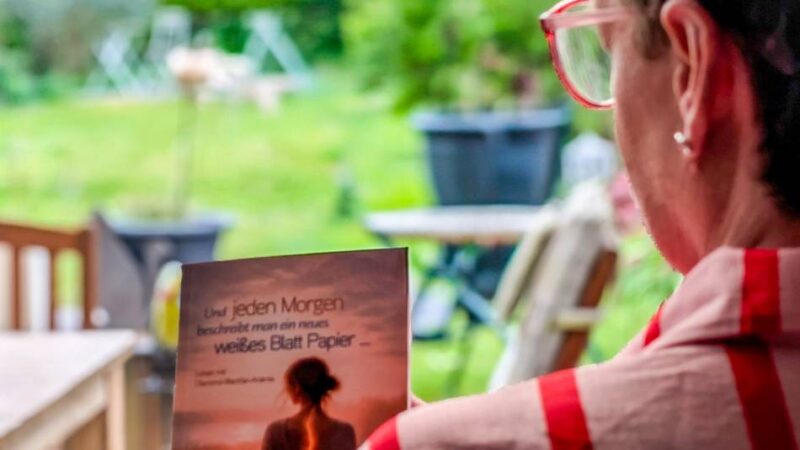 Literarische Neuerscheinung aus Schwalmtal: „Meine Eltern haben mich immer als Simulantin abgestempelt“