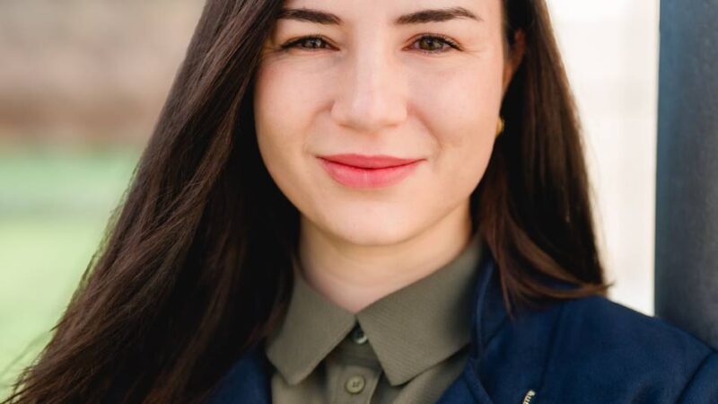 Dormagenerin gründet Start-up für mentale Gesundheit: „Wenn es jemandem nicht gut geht, kann er keine gute Arbeit leisten“