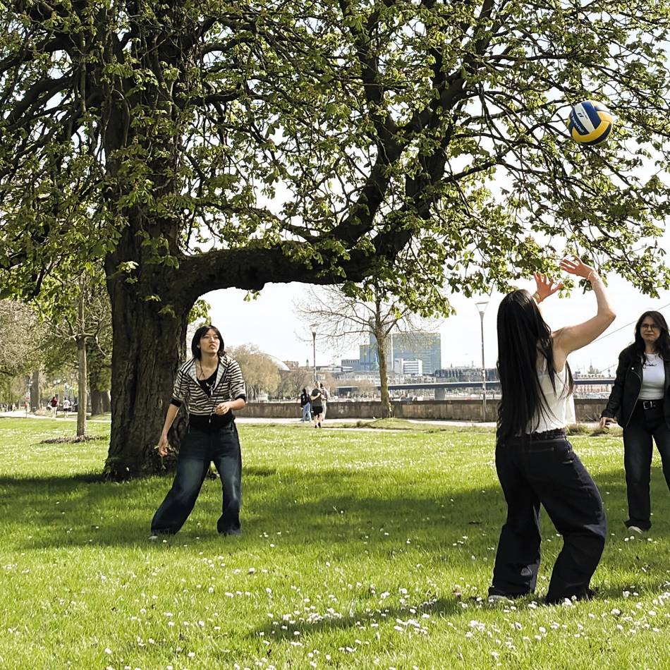 Stadtleben erwacht: 22 Grad in Düsseldorf – und plötzlich ist alles anders