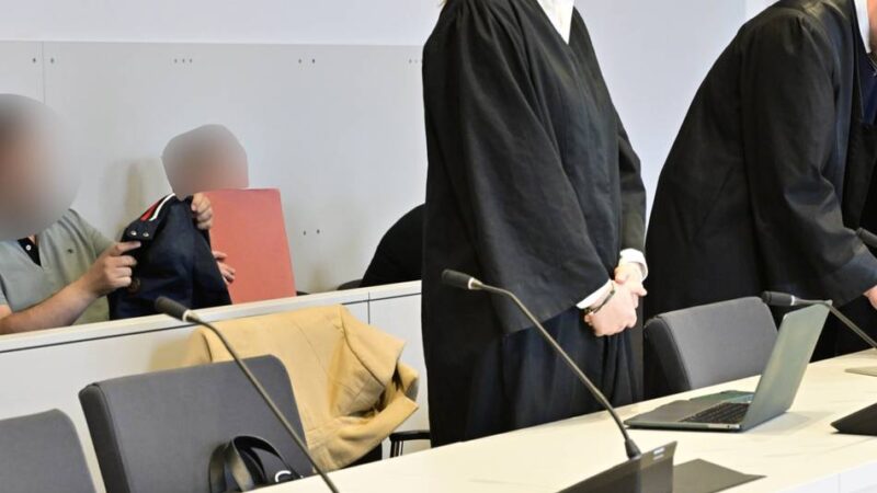 Prozessauftakt in Mönchengladbach: Duo soll mehrere Cannabisplantagen betrieben haben