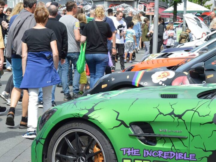 Erster verkaufsoffener Sonntag in Wermelskirchen: „Das Fest!“ – Frühling zwischen Autos, Kunst und Kirmesduft