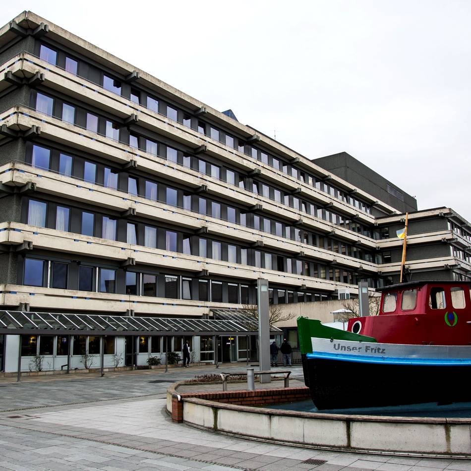 Skandal in Duisburg: Ex-Chefarzt wegen sexuellen Missbrauchs angeklagt – Nachfolgerin steht fest