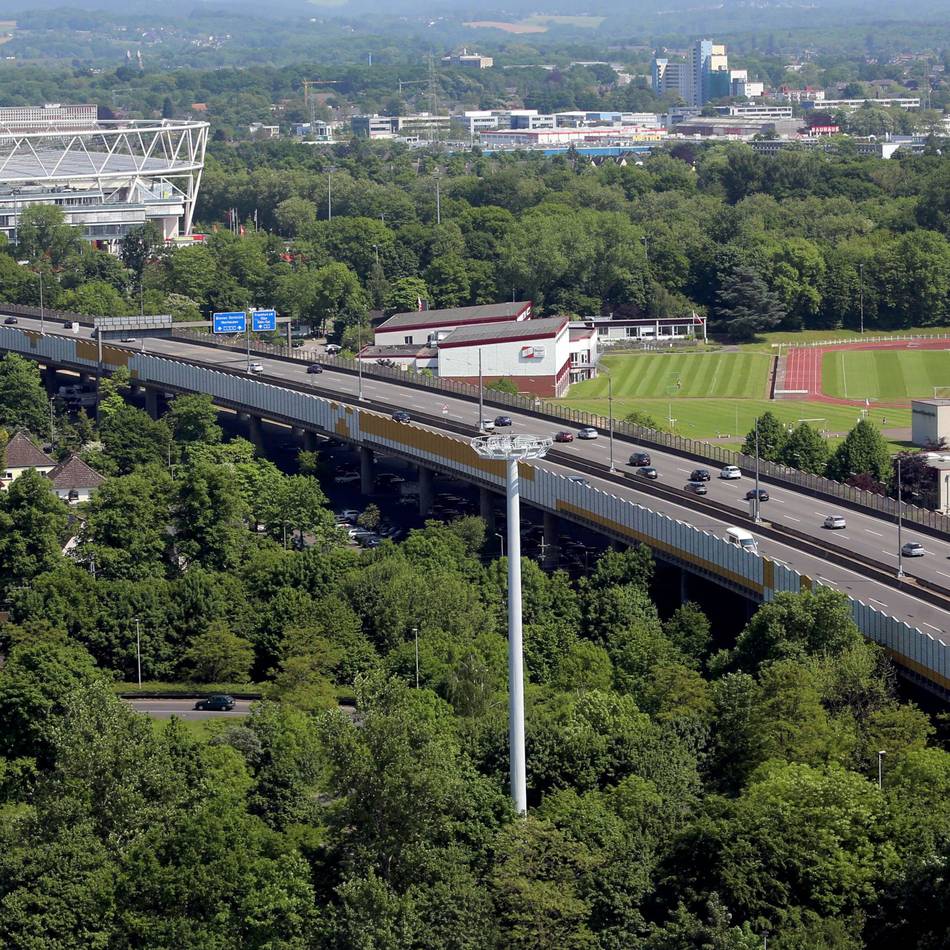 Parkdebatte in Leverkusen: Klare Präferenz für Parkhaus an der BayArena