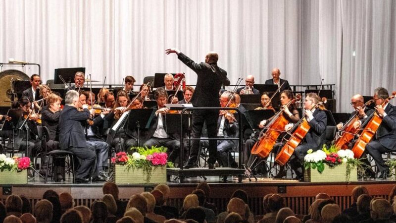 Sinfoniekonzert in der Viersener Festhalle: Ein Abend zum Schwärmen