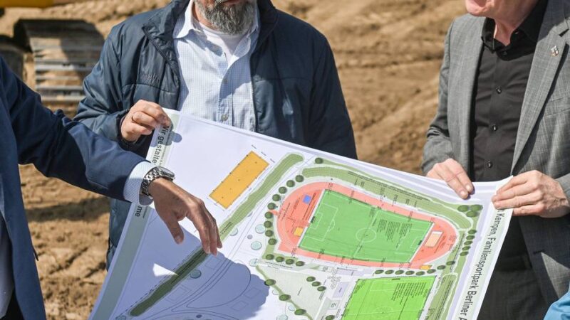 Spatenstich für Familiensportpark: Start für Kempens Zukunft im Westen