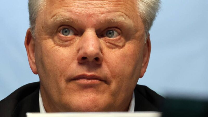 Stegemann erklärt die Zahlen: So kommt Gladbachs Vier-Millionen-Euro-Minus zustande