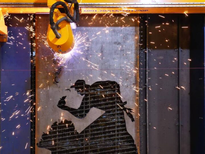 Von Künstlerin gestaltet: Leuths neue Symbolfiguren entstehen