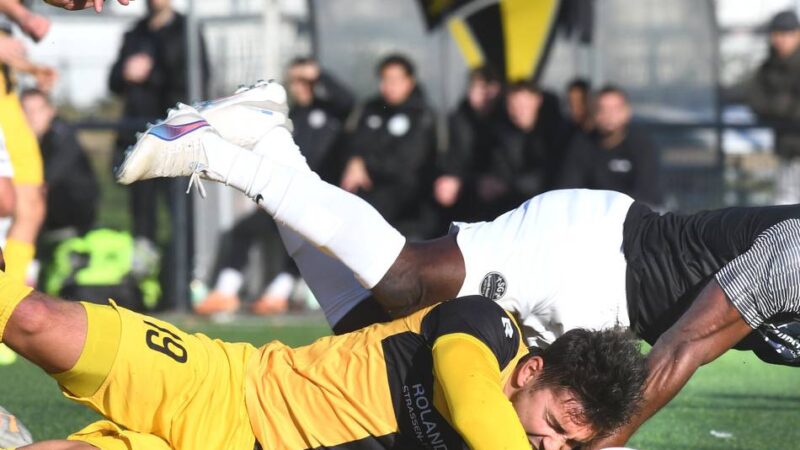 Fünf Tore, drei Platzverweise und Pfostenschuss in letzter Sekunde: Wilde Schlussphase im Topspiel: Benrath-Hassels ringt Sparta nieder