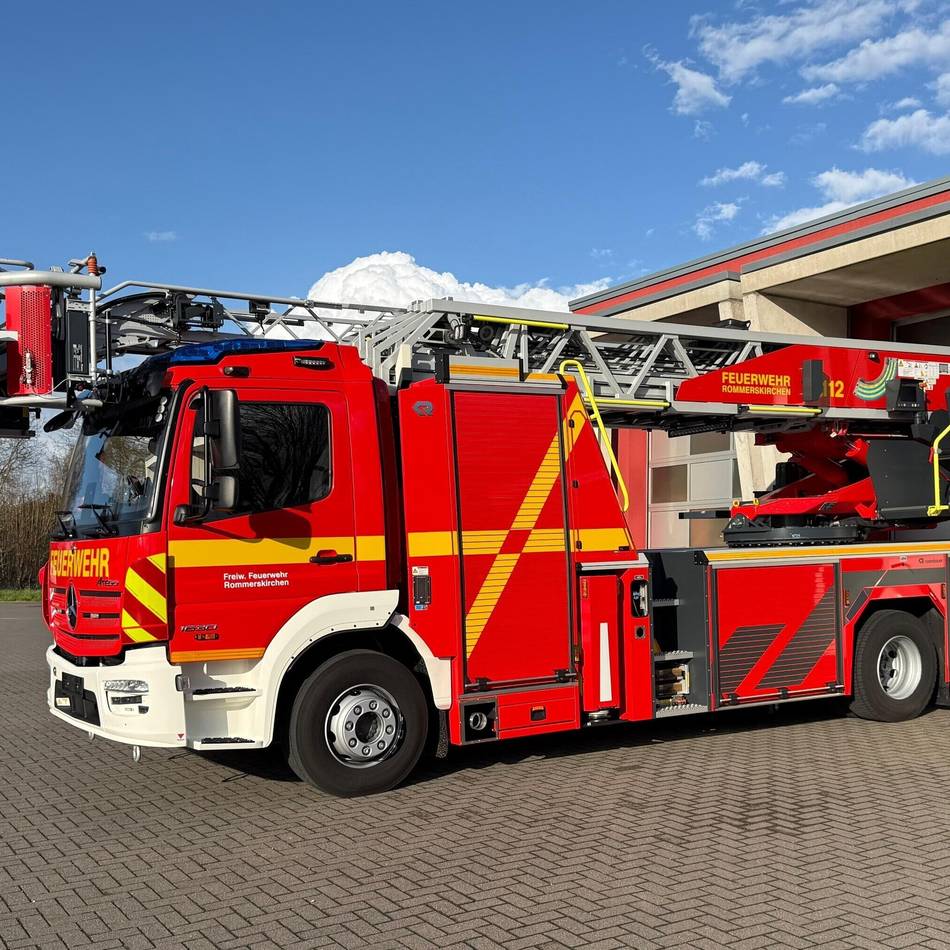 Sicherheit in Rommerskirchen: Die neue Drehleiter ist da