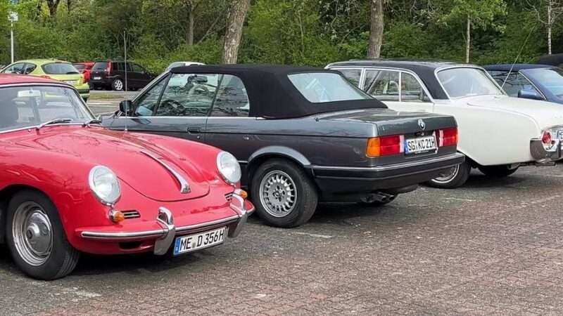 Von Langenfeld aus: Erste Ausfahrt 2026 der Oldtimerfreunde nach Schloss Burg