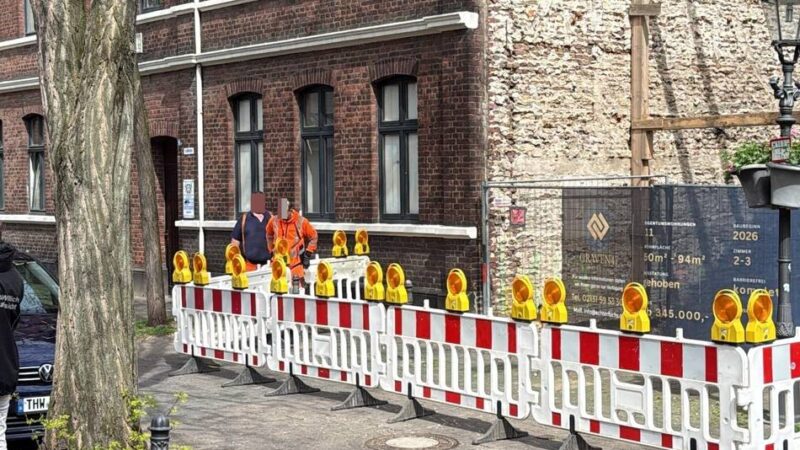 Einsturzgefährdetes Haus in Willich: Kreuzstraße kurzfristig gesperrt