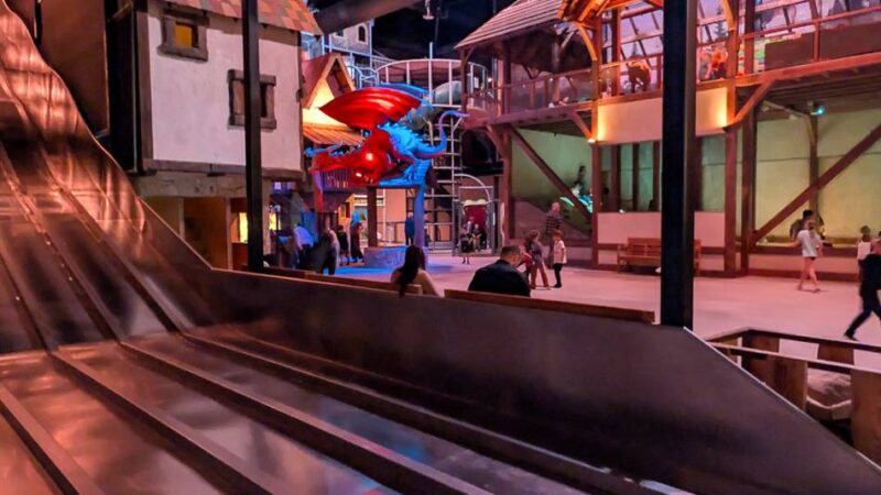 Freizeitpark in Reuver: Größtes Spielschloss der Niederlande lockt Familien