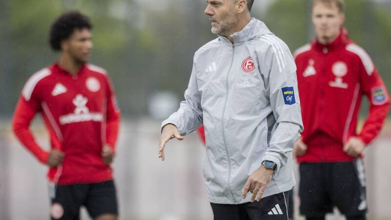 „Ein wichtiger Teil des Trainerjobs“: Ende erklärt, wie er Fortuna mental wieder aufrichten will – Vorhaben für das Dresden-Spiel