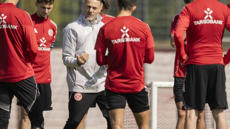 „Ich kann keinen anderen Weg“: Wie Trainer Ende die Fortuna-Kabine für sich gewinnt